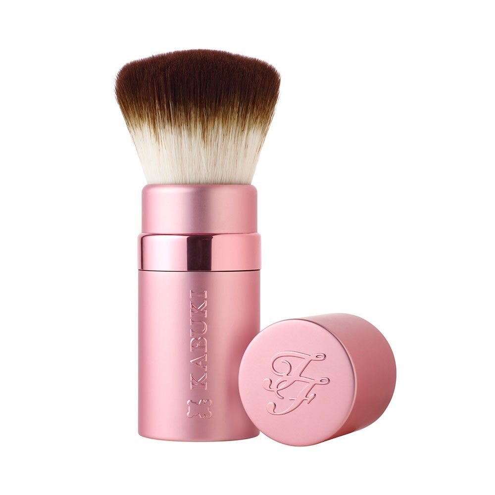 Too Faced retractable kabuki brush